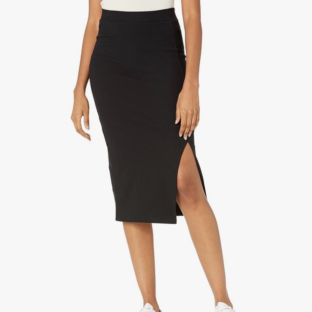 Black Ribbed Midi Skirt with Side Slit